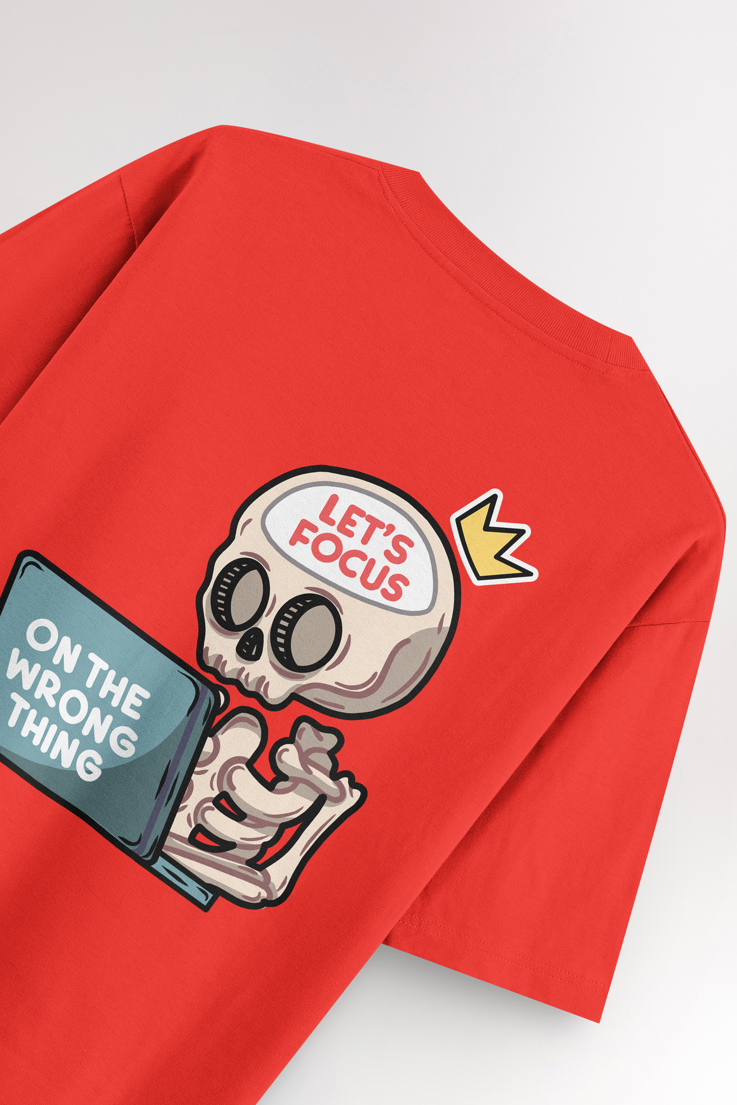 Focus on the wrong things | Oversized T-shirt