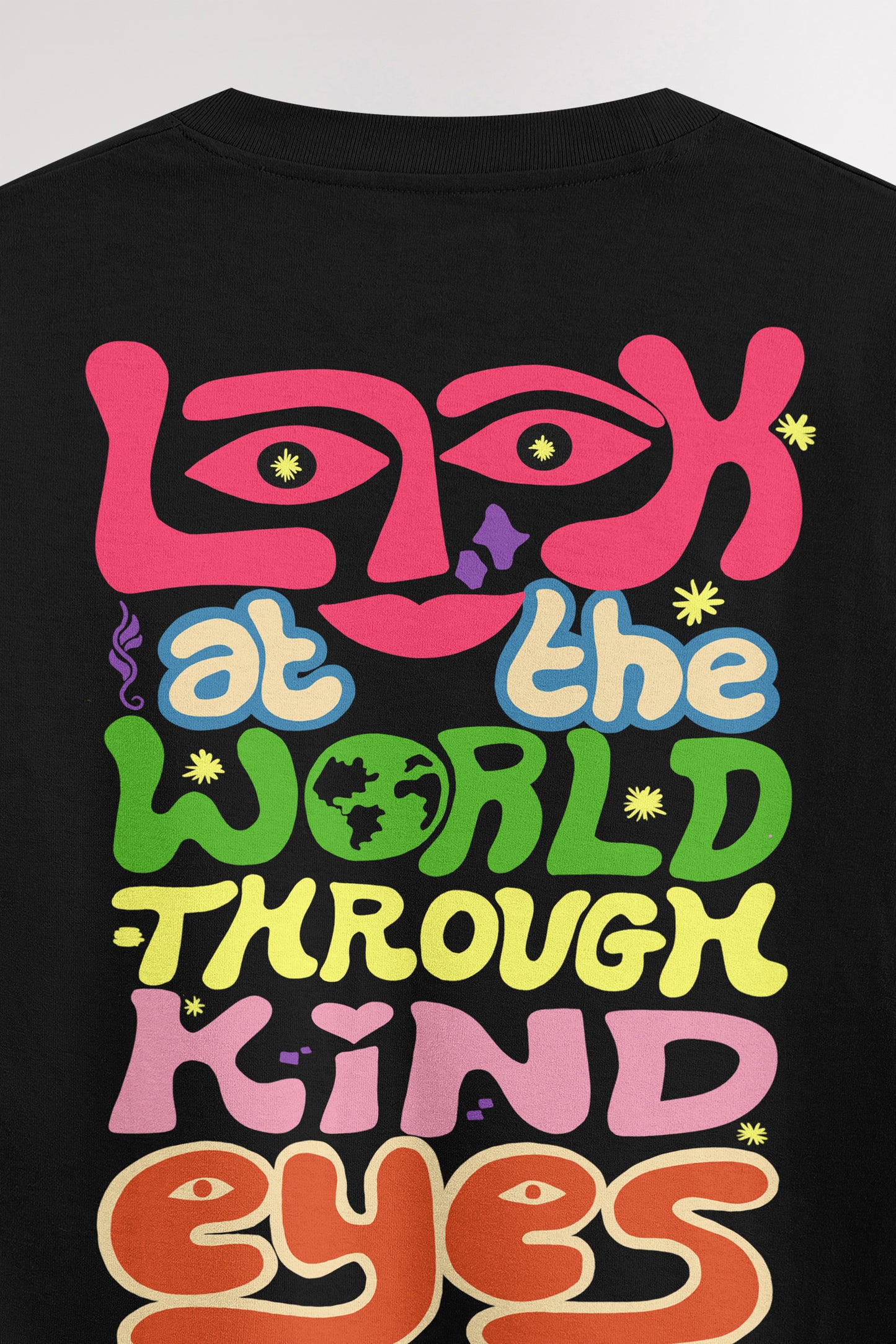 Look at the world | Oversized T-shirt
