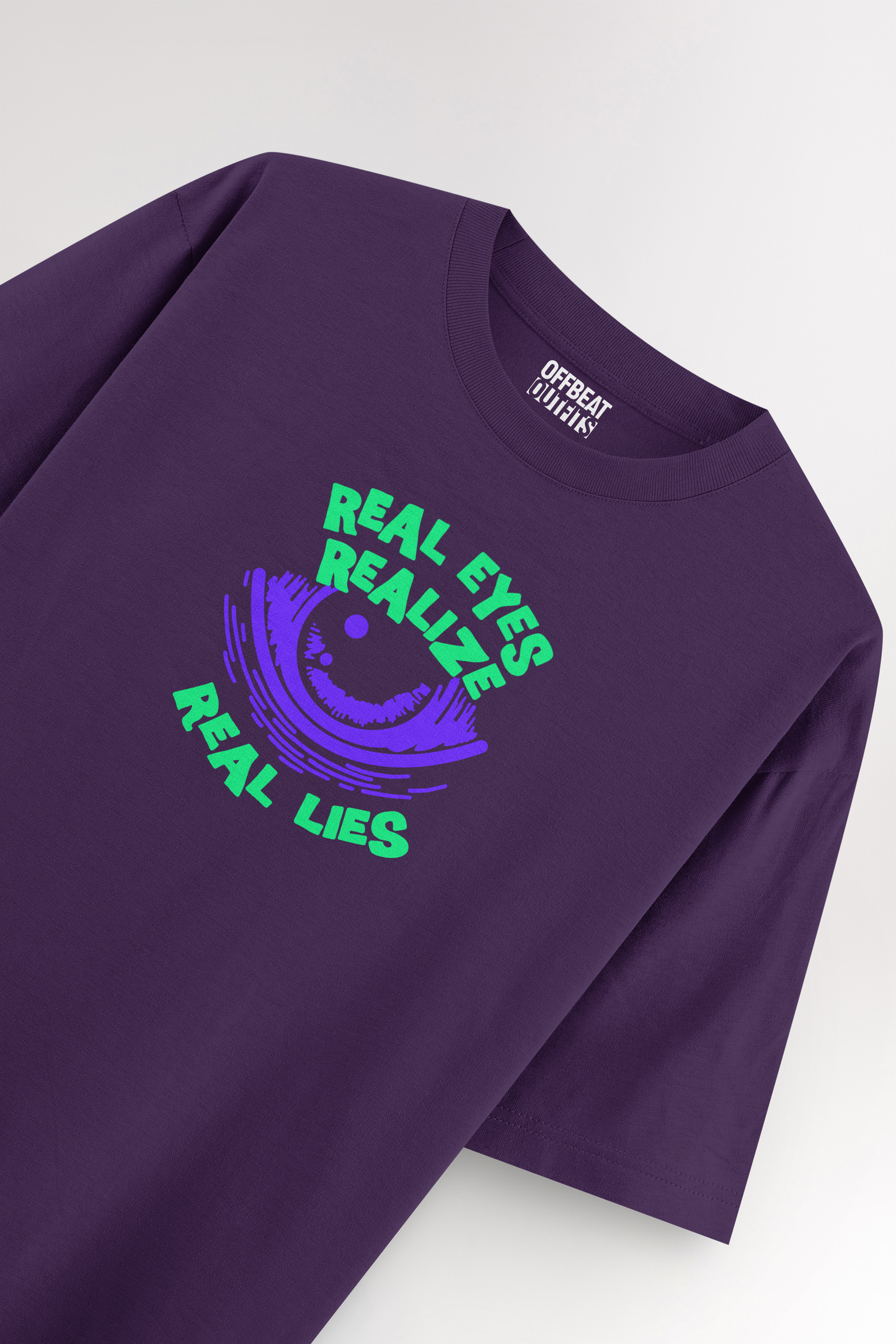 Real eyes | Oversized T-shirt
