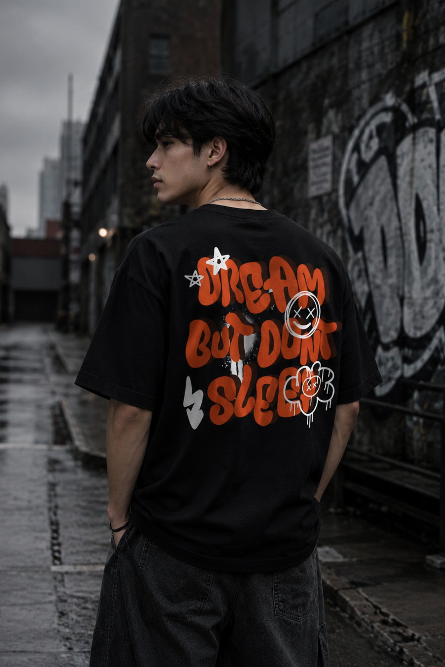 Dream but don't sleep | Oversized T-shirt