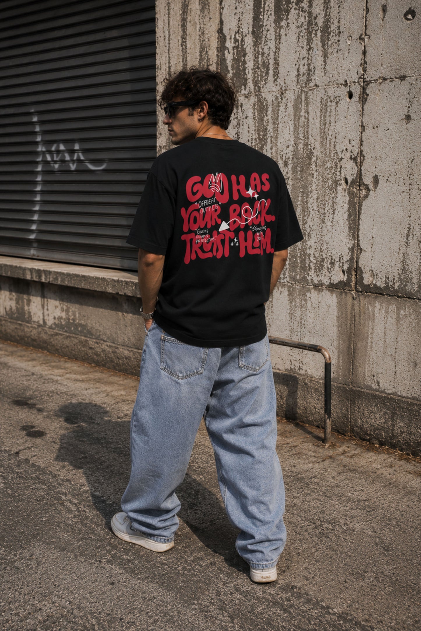 Trust him | Oversized T-shirt